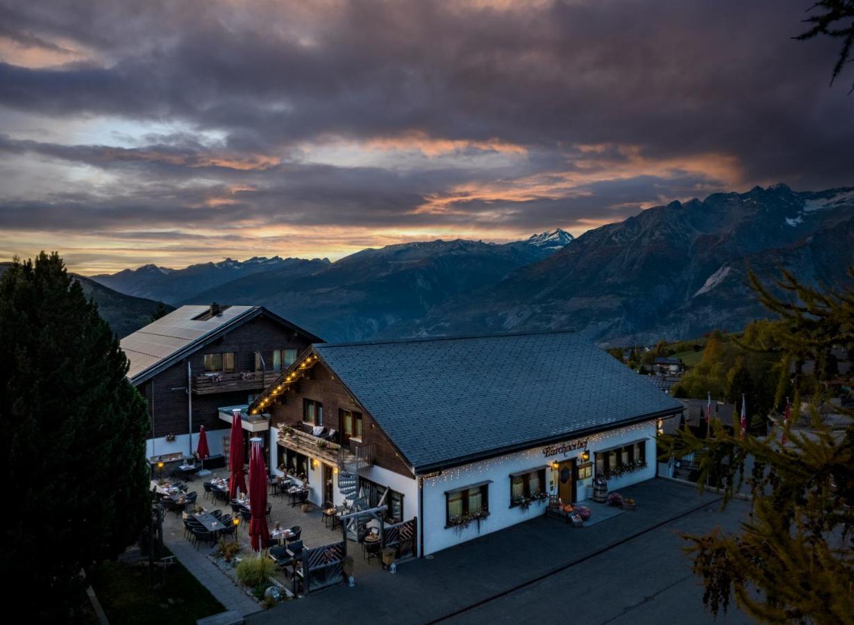 Hotel Restaurant Buerchnerhof Bürchen Esterno foto
